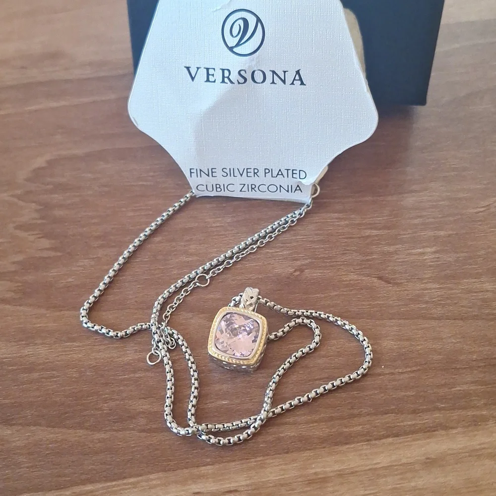 Versona Silver plated necklace + cubic zirconia pendant. New, package damaged - Picture 2 of 5